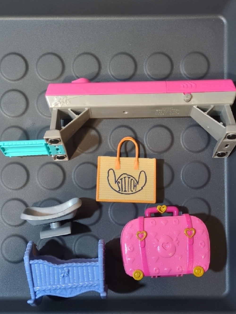 So Many Barbies Bundle! - Picture 4 of 4
